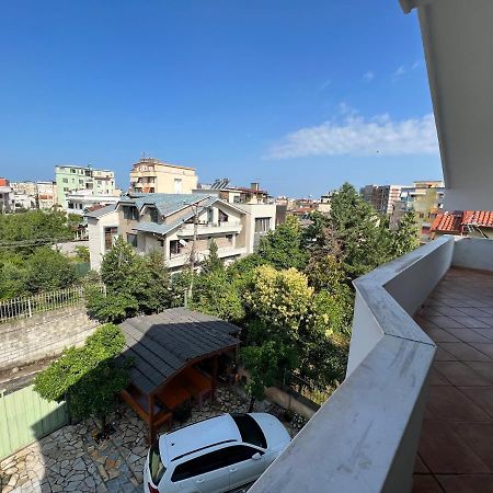 Villa Sokoli, Enjoy Sunset At This Spacious Apartment 地拉那 外观 照片