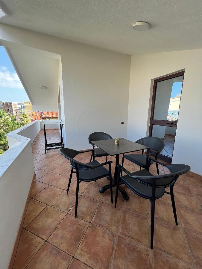 Villa Sokoli, Enjoy Sunset At This Spacious Apartment 地拉那 外观 照片