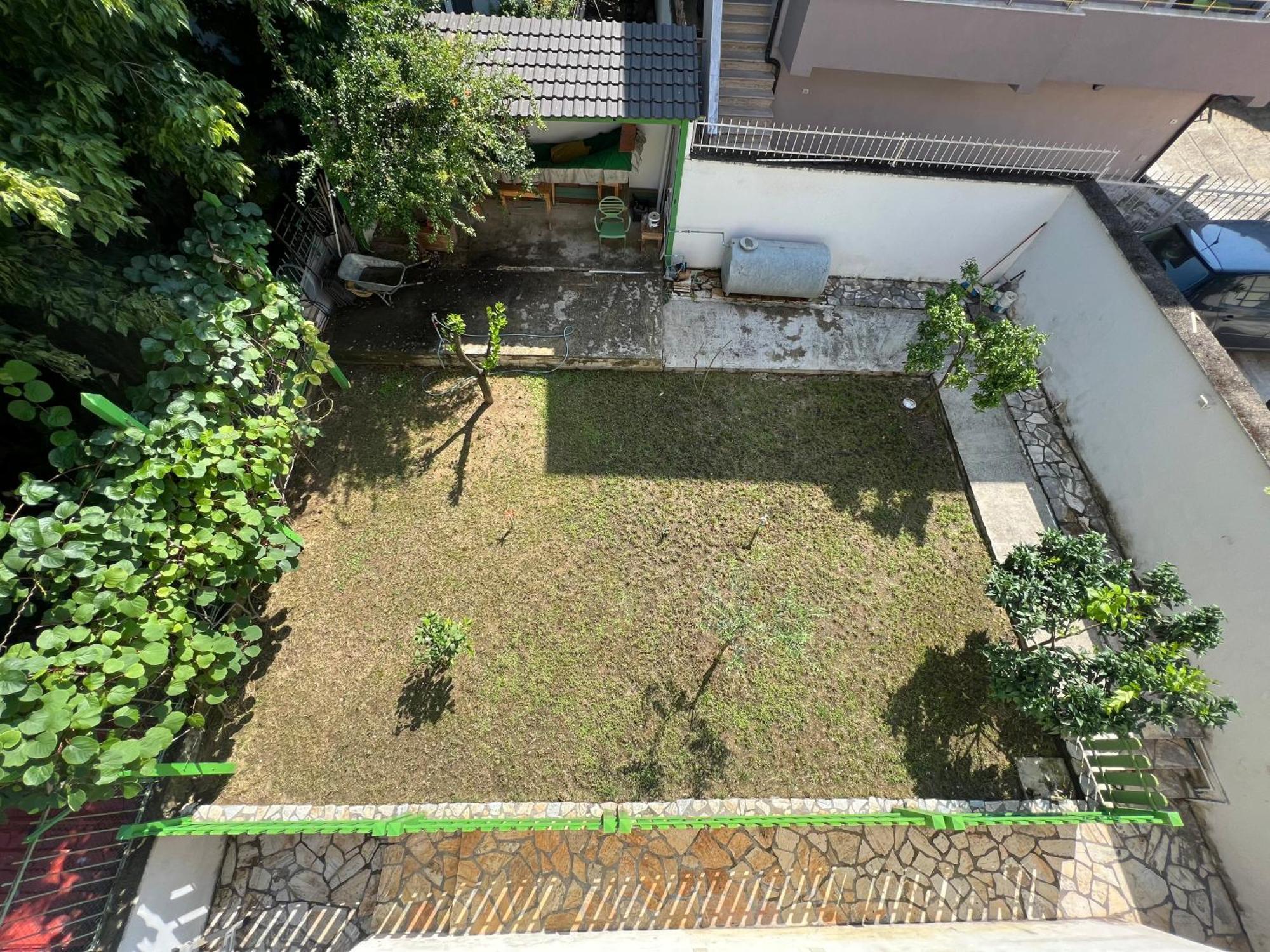 Villa Sokoli, Enjoy Sunset At This Spacious Apartment 地拉那 外观 照片